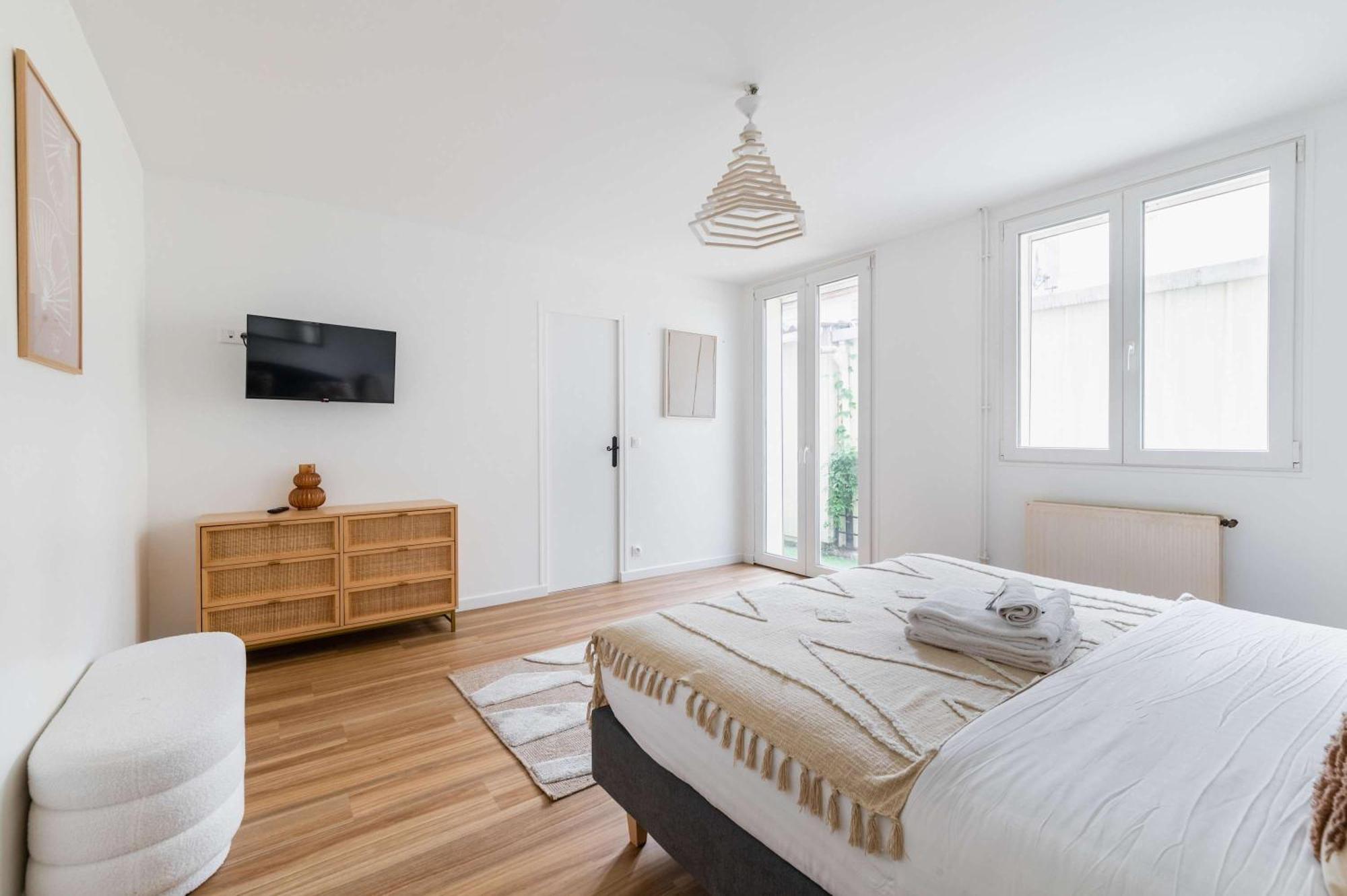 Villa Romainville Paris Pour 8 Personnes - Flat-Guest Extérieur photo